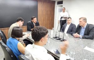 Comissão ucraniana que participa da COP15 faz visita institucional à ALEMS