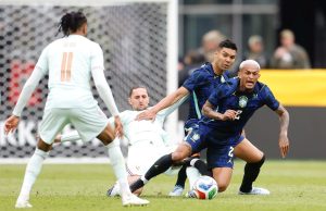 Mesmo com um a mais, Brasil não supera entrosamento da França e perde em Boston