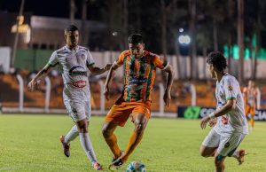 Bataguassu goleia Naviraiense e está na final do Campeonato Estadual