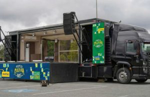 Carreta-palco rodará 3.500 km levando arte e cultura a 40 cidades do Estado