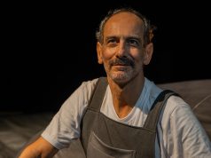 Espetáculo “Enquanto as Cigarras Cantam” estreia em Dourados no Dia Internacional do Teatro