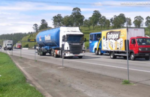 Governo do Brasil e caminhoneiros fecham acordo e evitam greve nacional