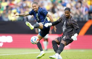 Lesionados, Raphinha e Wesley são desconvocados da Seleção Brasileira