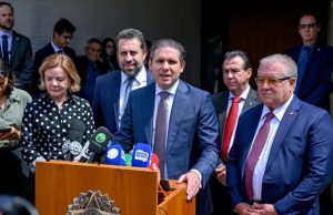 Regulamentação de trabalho por aplicativo deve ser votada em abril