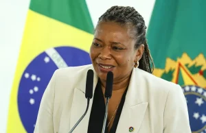 Ministra da Cultura defende investimento em arte e educação