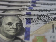 Com tensão no Irã, dólar fecha em R$ 5,32, o maior valor desde janeiro