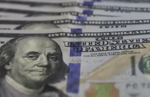 Com tensão no Irã, dólar fecha em R$ 5,32, o maior valor desde janeiro