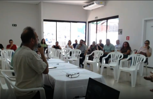 Em assembleia, professores da UEMS aprovam estado de greve