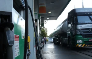 MP da subvenção de R$ 1,20 no diesel sai esta semana, diz Durigan