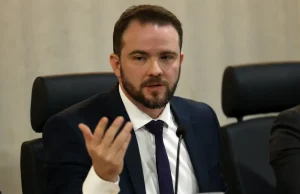 Brasil capta 5 bi de euros em emissão internacional recorde