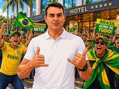 Flávio Bolsonaro vai ao Bioparque e posa para fotos em hotel