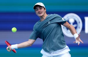 João Fonseca cai nas quartas de Mônaco para Zverev, número 3 do mundo