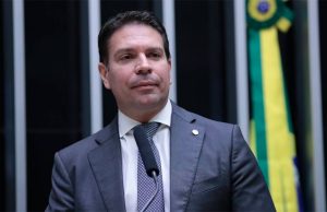 Foragido no Brasil, Alexandre Ramagem é preso nos EUA pelo ICE