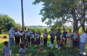 Grupo ´Chamados a Servir´ distribui 165 cestas de alimentos e 400 kits de Páscoa em Dourados