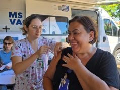 Mais de 1 mil servidores do HRMS são vacinados contra influenza em ação do Abril Verde