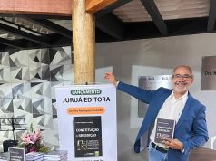 Noite de autógrafos de Acelino Carvalho