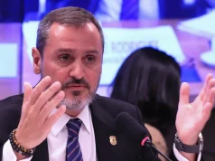 Polícia Federal retira credenciais de agente de imigração dos EUA