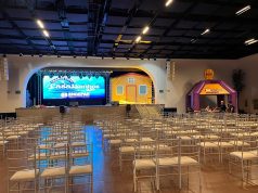 Massa FM de Dourados entrega casa hoje à tarde com show sertanejo; entrada é franca