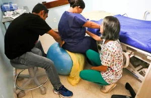 Doula: regulamentação reforça integração da categoria ao SUS