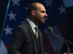 Mendonça pede vista e suspende julgamento contra Eduardo Bolsonaro