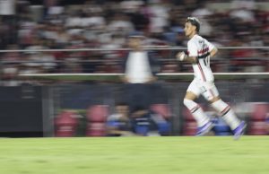 Ferreirinha brilha e São Paulo aplica 4 a 1 no Cruzeiro