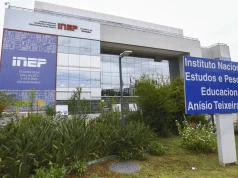 MEC prorroga prazo para pedir isenção da taxa de inscrição do Enem