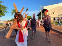 Japorã encena “O Sacrifício de Jesus” pelas ruas da cidade