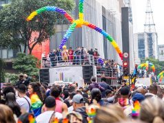 Parada do Orgulho LGBT+ de SP 2026 abordará importância do voto