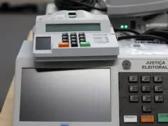 Pesquisa aponta que fake news sobre eleições miram urnas eletrônicas