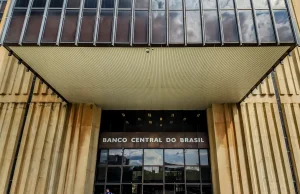 Mercado eleva previsão da inflação para 5,04% este ano