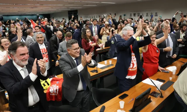 6x1 comissão