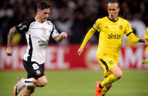 Corinthians derrota Peñarol para seguir 100% na Libertadores