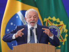 Presidente Lula assina MP e zera “taxa das blusinhas”