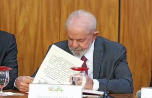 Lula veta lei que reconhece estágio como experiência profissional