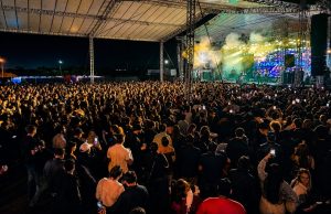 Natanzinho Lima leva multidão em show que encerrou 60ª Expoagro