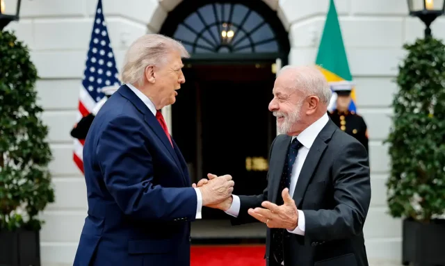Trump e Lula fora da casa
