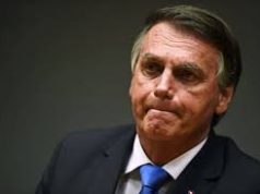 Bolsonaro tem alta hospitalar e volta à prisão domiciliar