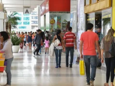 Atividade econômica cai 0,7% em março em razão da guerra do Irã