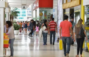 Atividade econômica cai 0,7% em março em razão da guerra do Irã