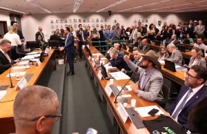 Conselho de Ética suspende Pollon e mais dois deputados por motim na Câmara