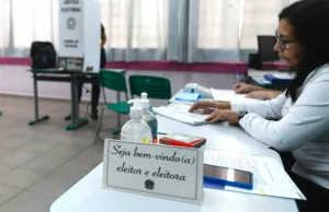 Eleitor pode se inscrever para ser mesário voluntário; veja quem pode