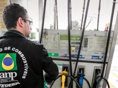 Inflação de abril é menor do que a de março, com contenção dos preços dos combustíveis