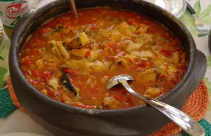 Peixada Beneficente do Rotary Água Boa é sábado no Clube Indaiá