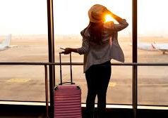Guia para mulheres que viajam sozinhas está disponível no site do Ministério do Turismo