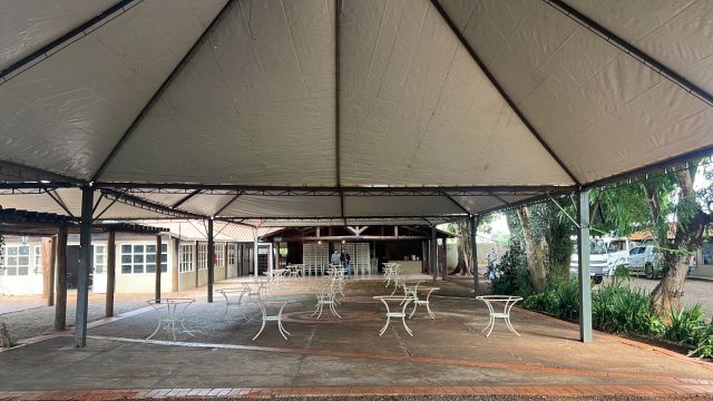 over tenda