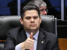 Alcolumbre sugere “melhorar” 6×1 e quer passar PEC por comissões
