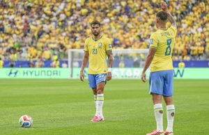 Lucas Paquetá tem lesão na coxa confirmada, sem previsão de retorno