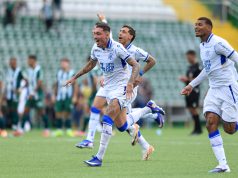 Chapecoense luta, mas Avaí leva a melhor na decisão da Copa Sul-Sudeste