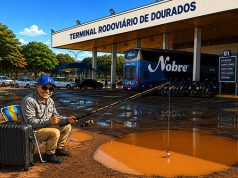 Vereador posta vídeo ´pescando´ na rodoviária de Dourados