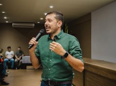 IA não substitui professores, destaca palestrante no SILES